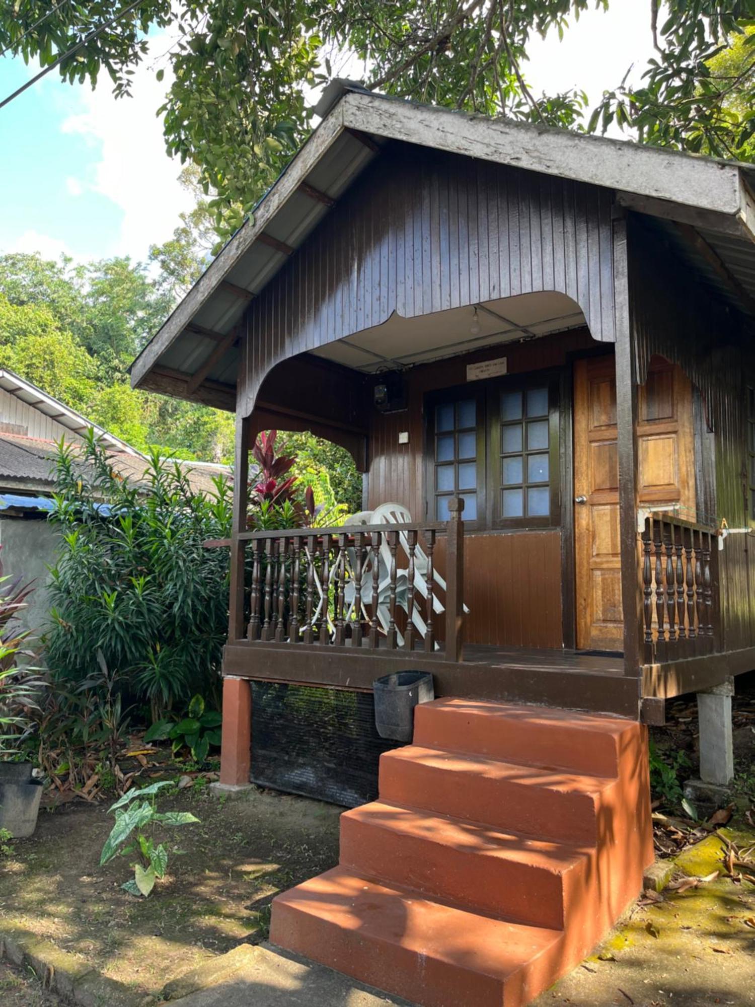 Sri Sentosa Chalet Kampong Mukut المظهر الخارجي الصورة