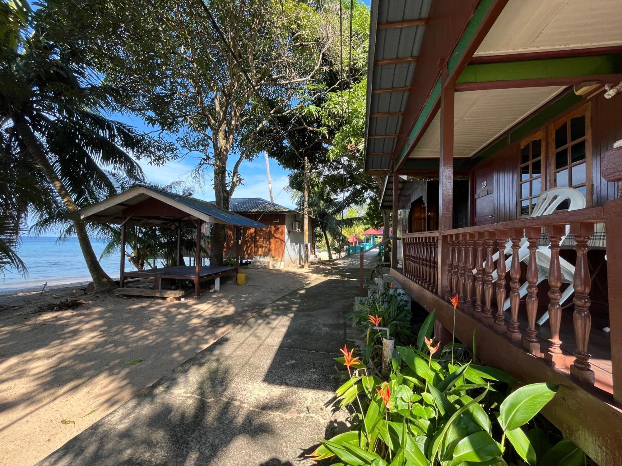 Sri Sentosa Chalet Kampong Mukut المظهر الخارجي الصورة